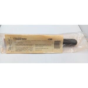 5/$25 NEW Pampered Chef V-Shaped Cutter #1160 Retired  8" Sealed Fruit Stainless